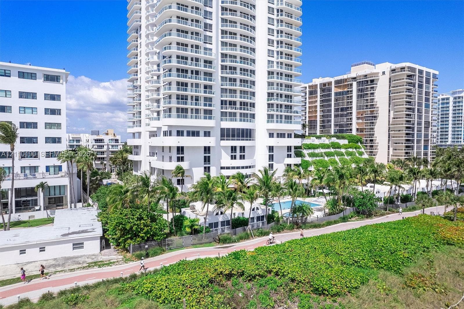 Akoya · #4307 in Miami Beach - Photo 33