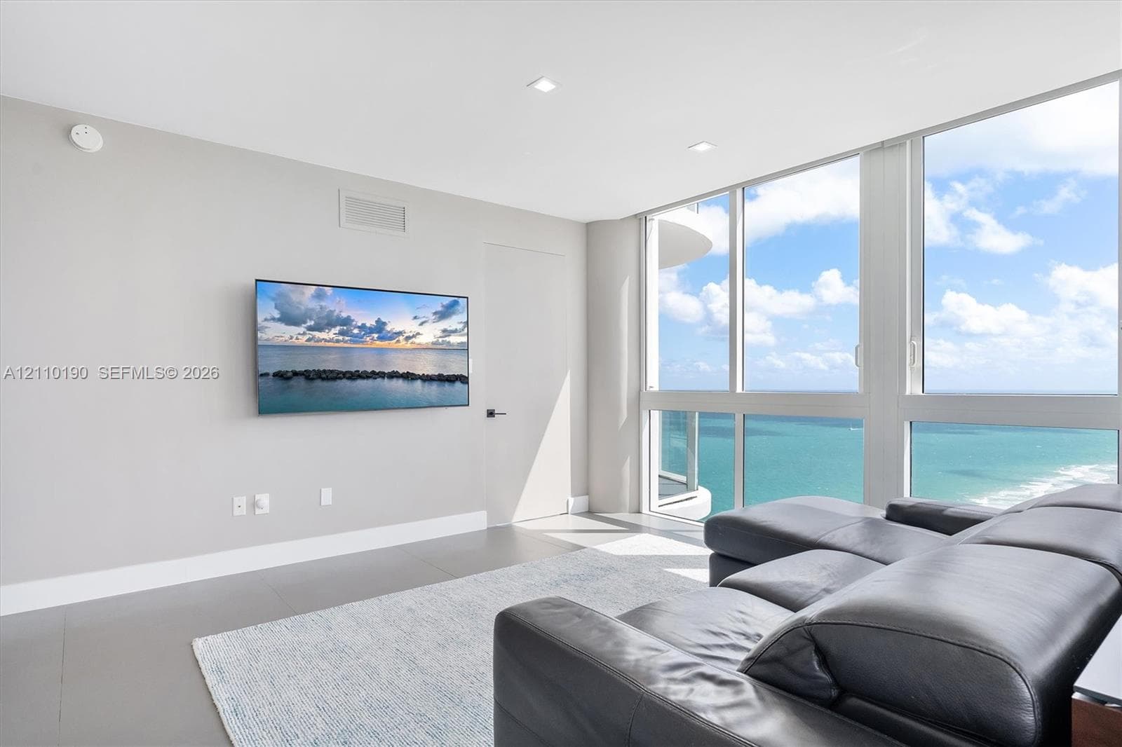 Akoya · #4307 in Miami Beach - Photo 4