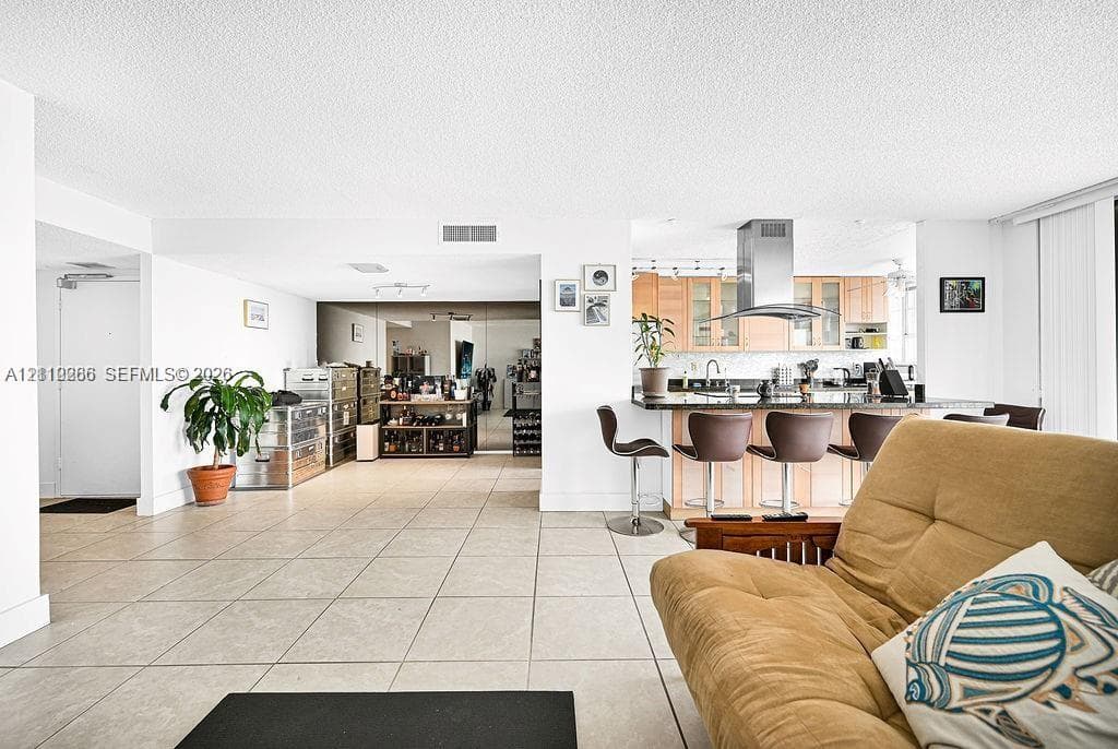 DEL PRADO MARINA · #1201 in Aventura - Photo 6