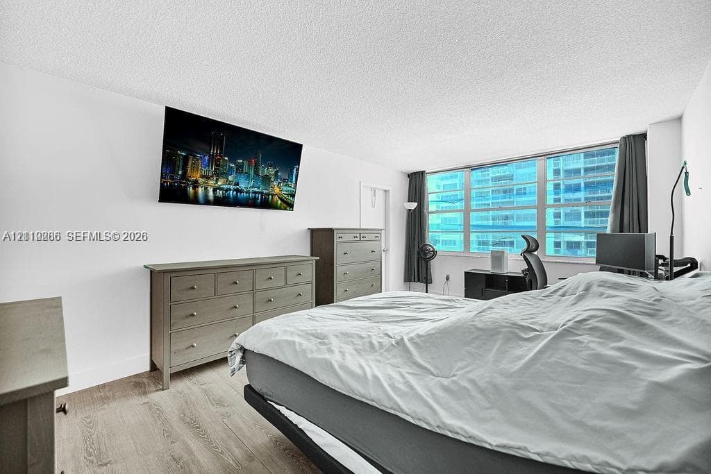 DEL PRADO MARINA · #1201 in Aventura - Photo 8