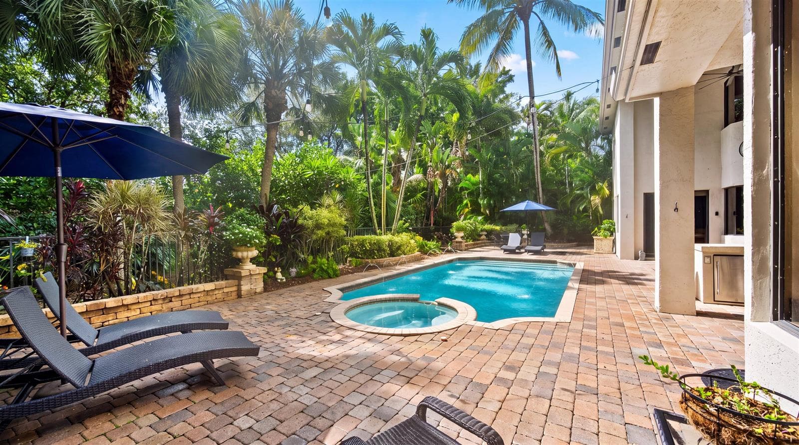 Private Pool Area