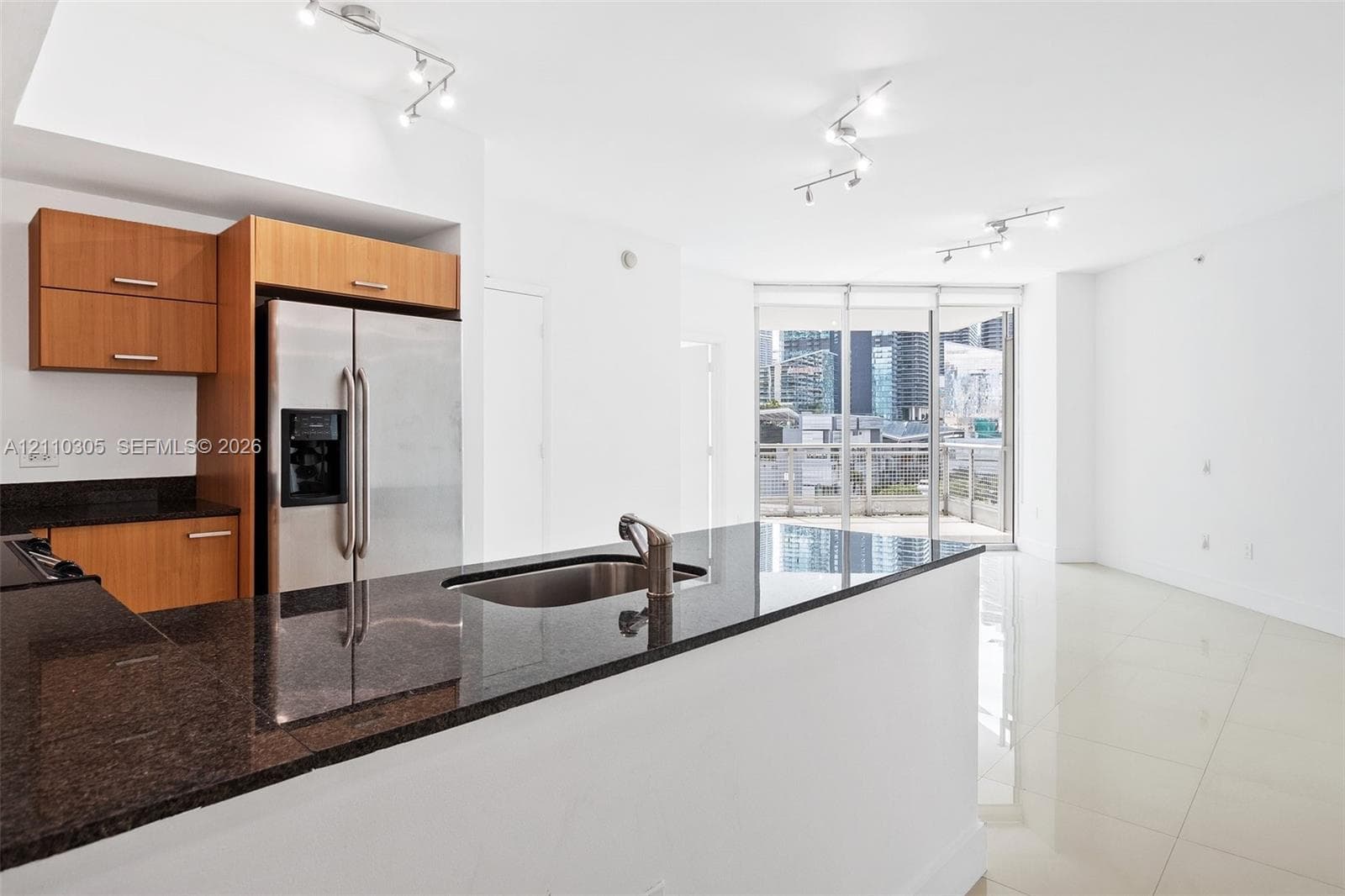 Wind at Riverfront · #1106 in Miami - Photo 6