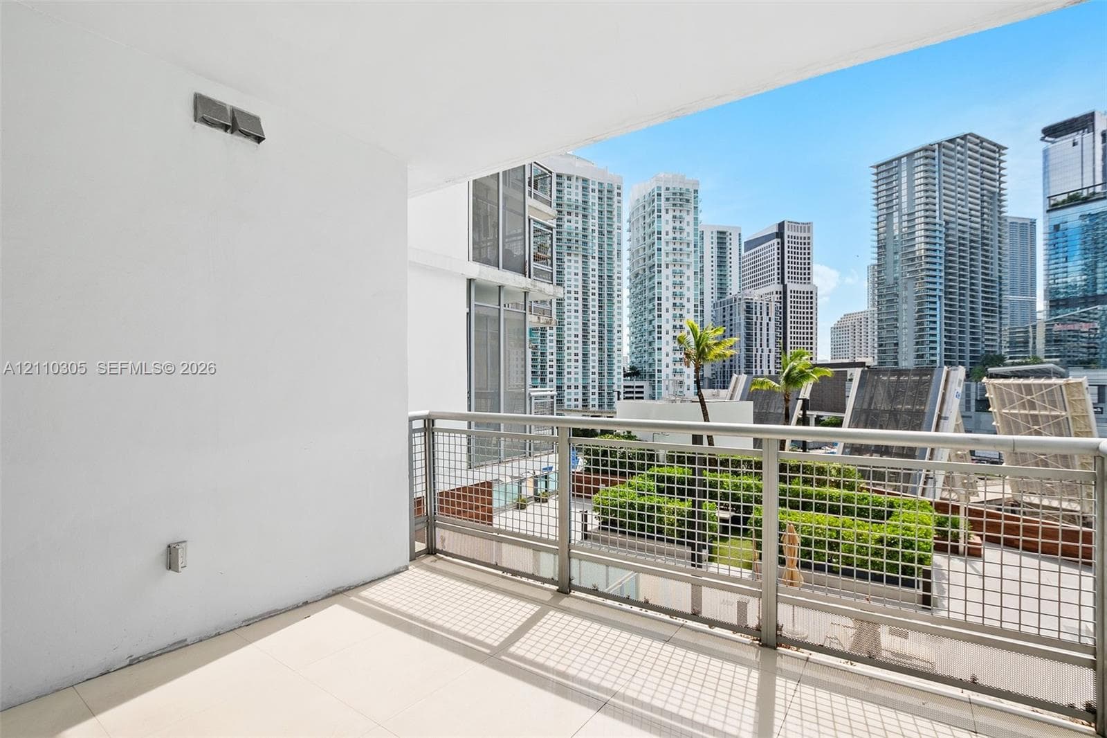 Wind at Riverfront · #1106 in Miami - Photo 16