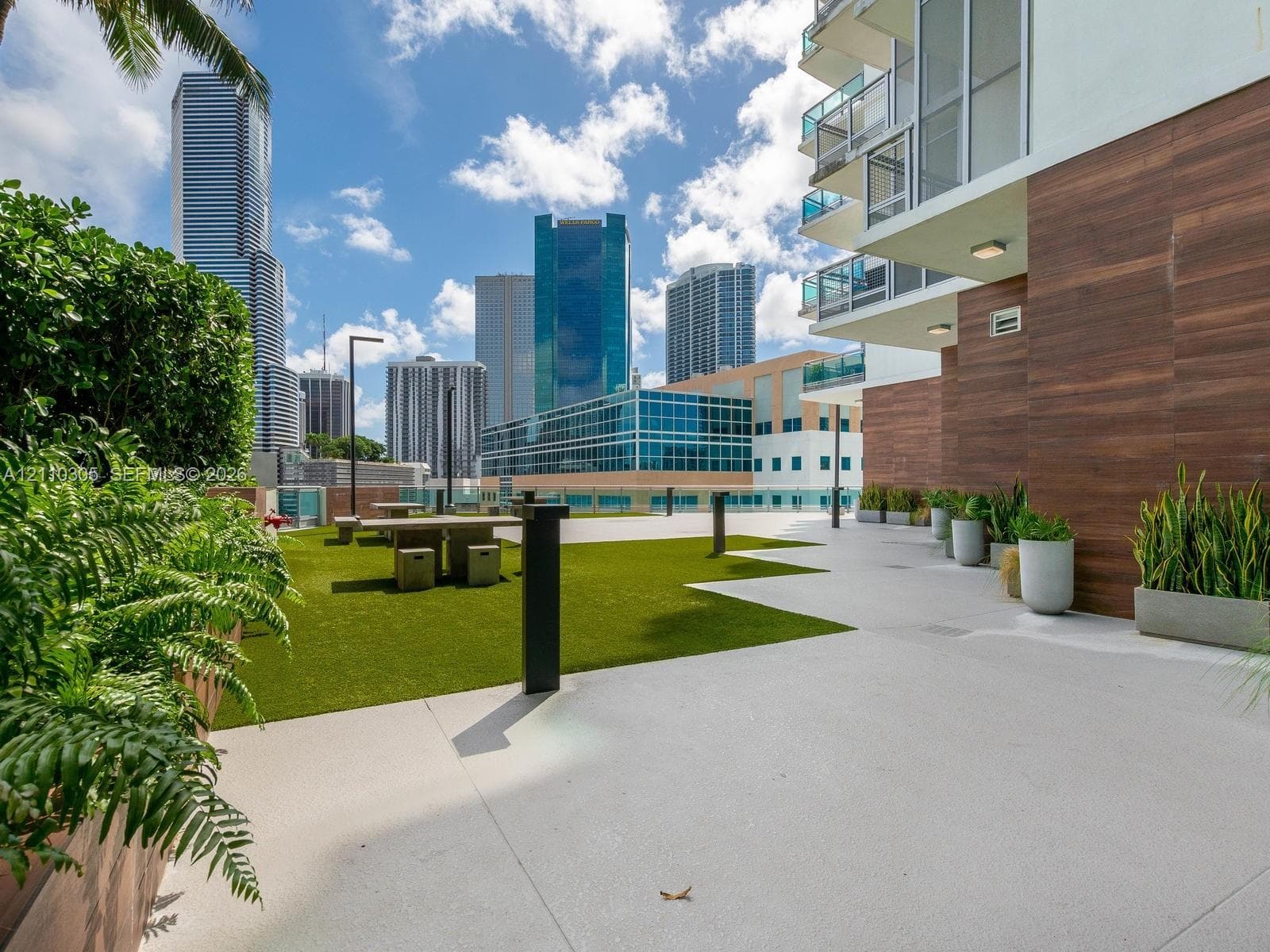 Wind at Riverfront · #1106 in Miami - Photo 92