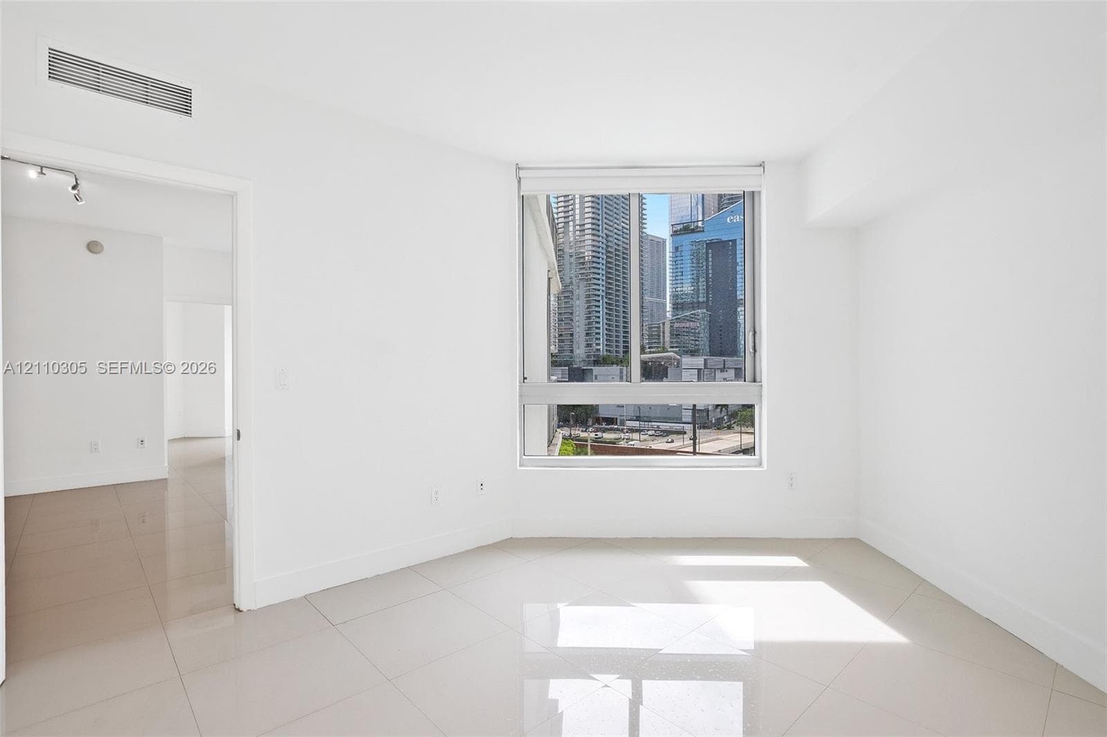 Wind at Riverfront · #1106 in Miami - Photo 30