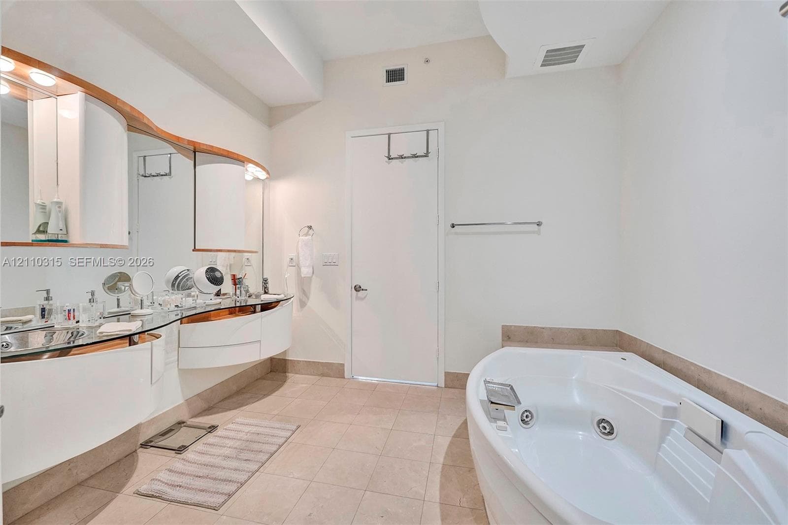 Trump Palace · #5108 in Sunny Isles Beach - Photo 19
