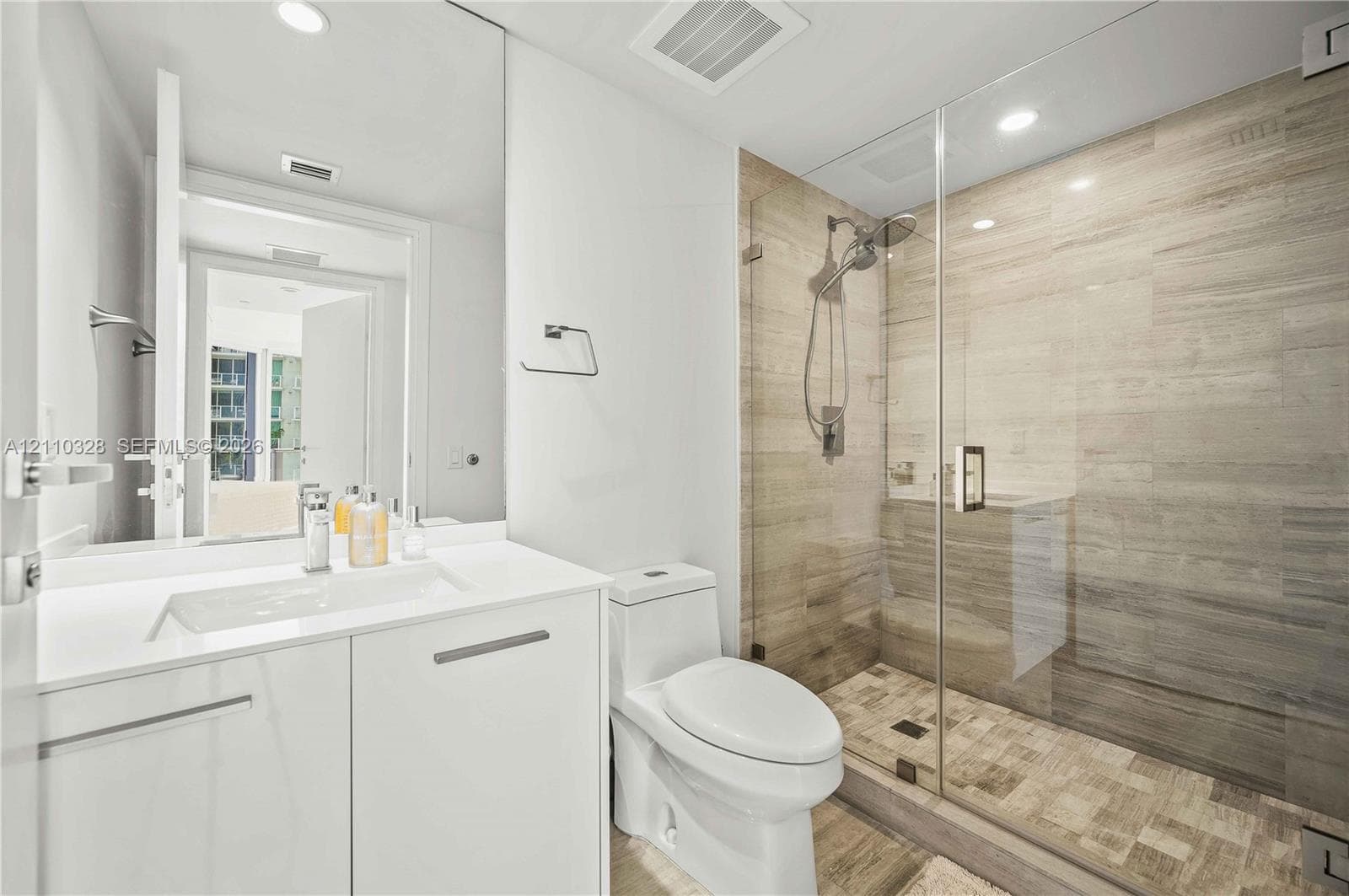 Brickell House · #1603 in Miami - Photo 12