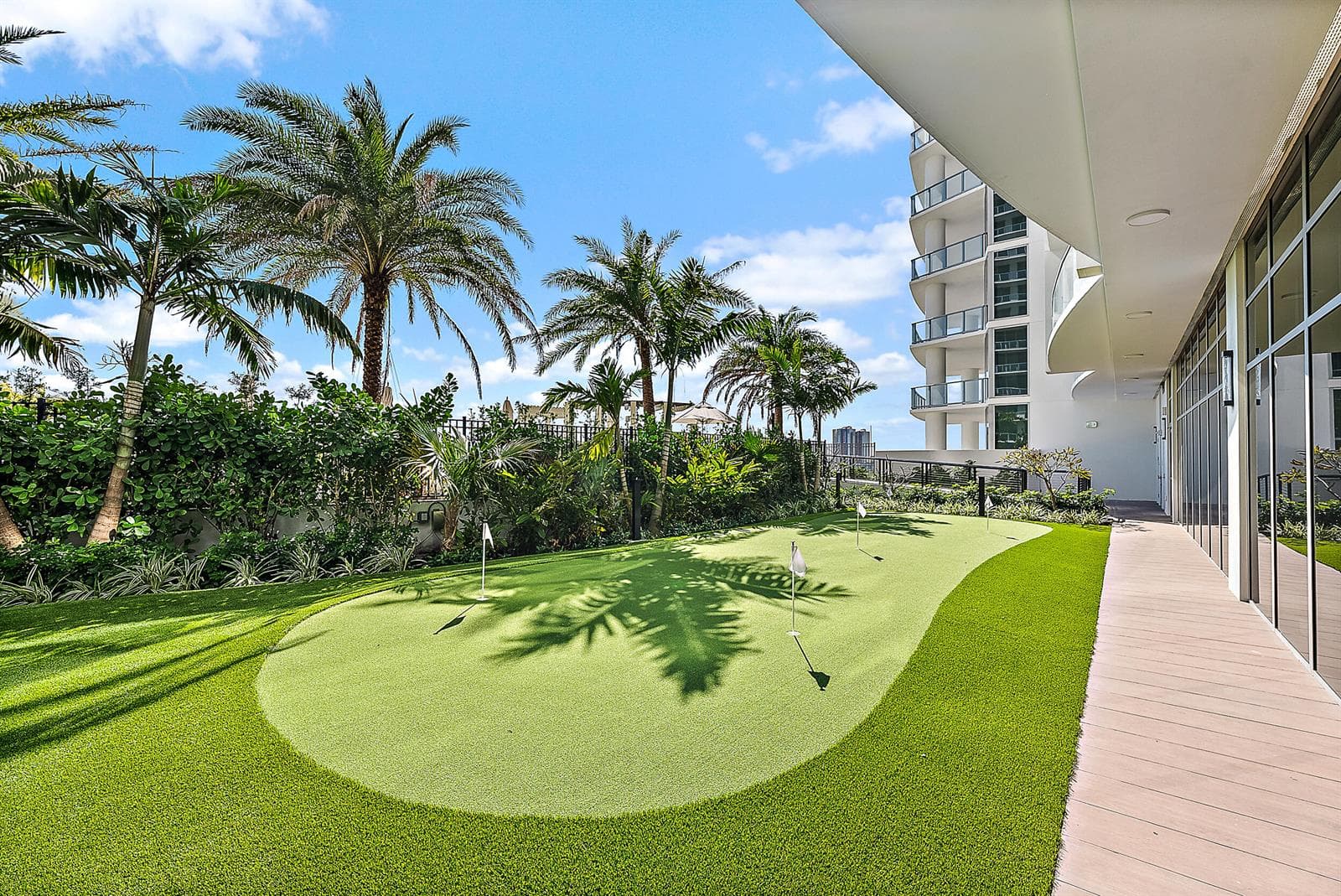 6th Floor Golf Putting Green