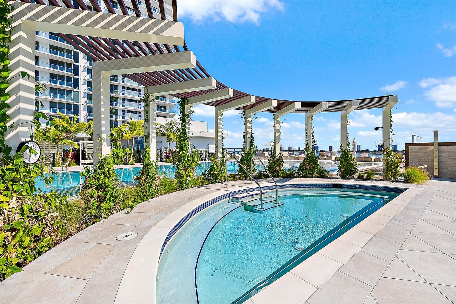6th Floor Spa/Jacuzzi