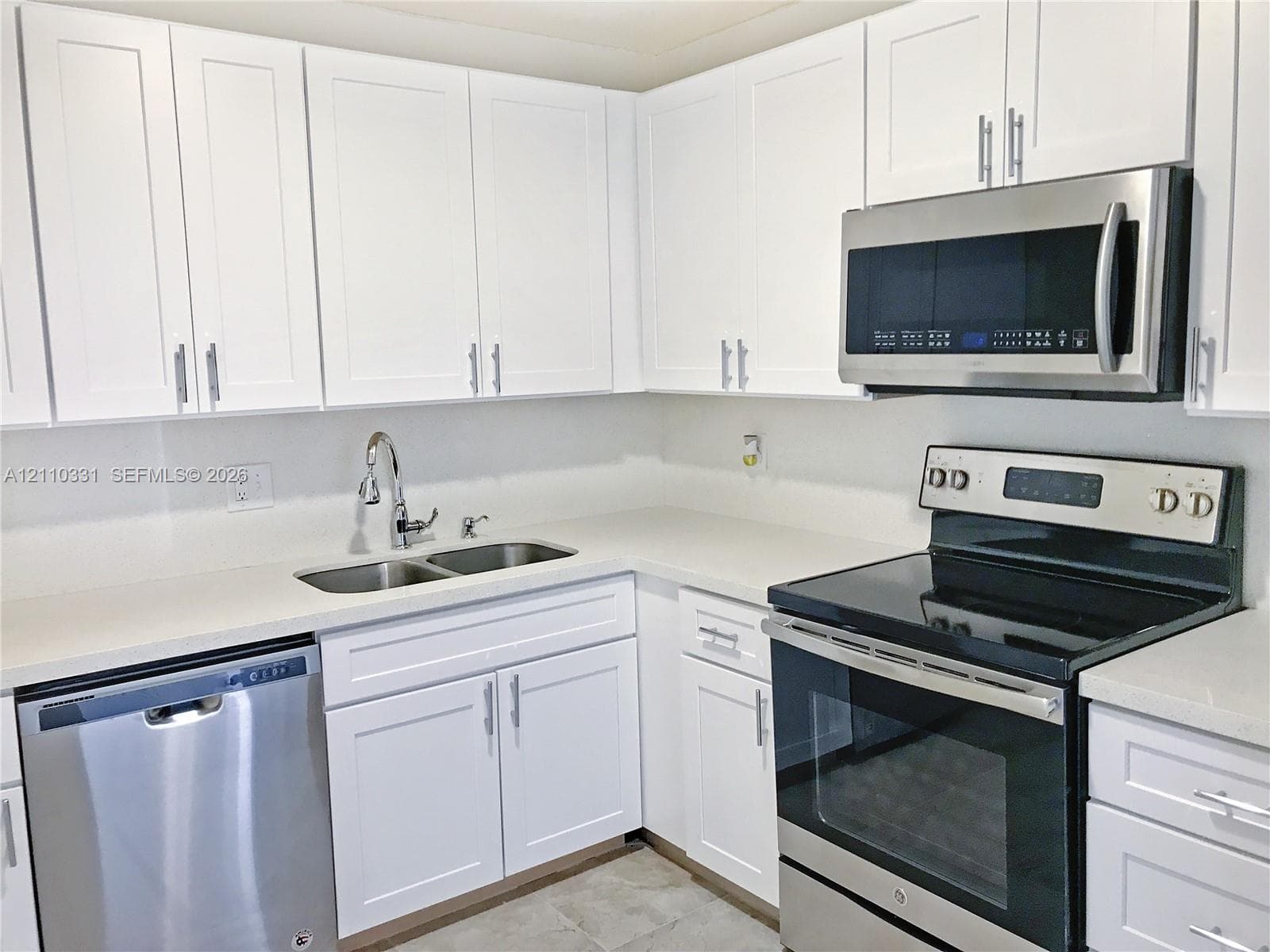 OLYMPUS CONDO · #1716 in Hallandale Beach - Photo 6