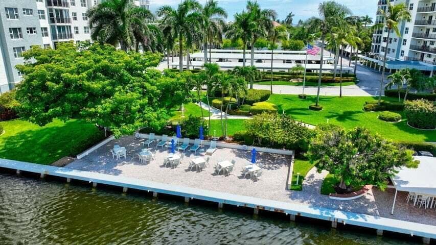 Aerial Seagate Towers Grounds & Lounge