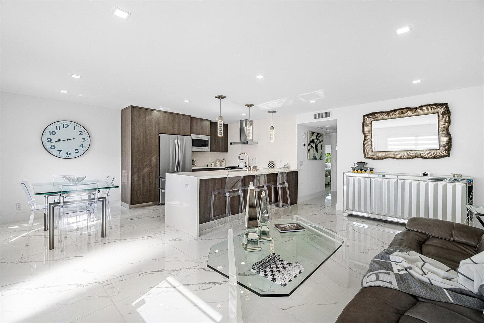 005-4017NewcastleA-BocaRaton-FL-33434-SM