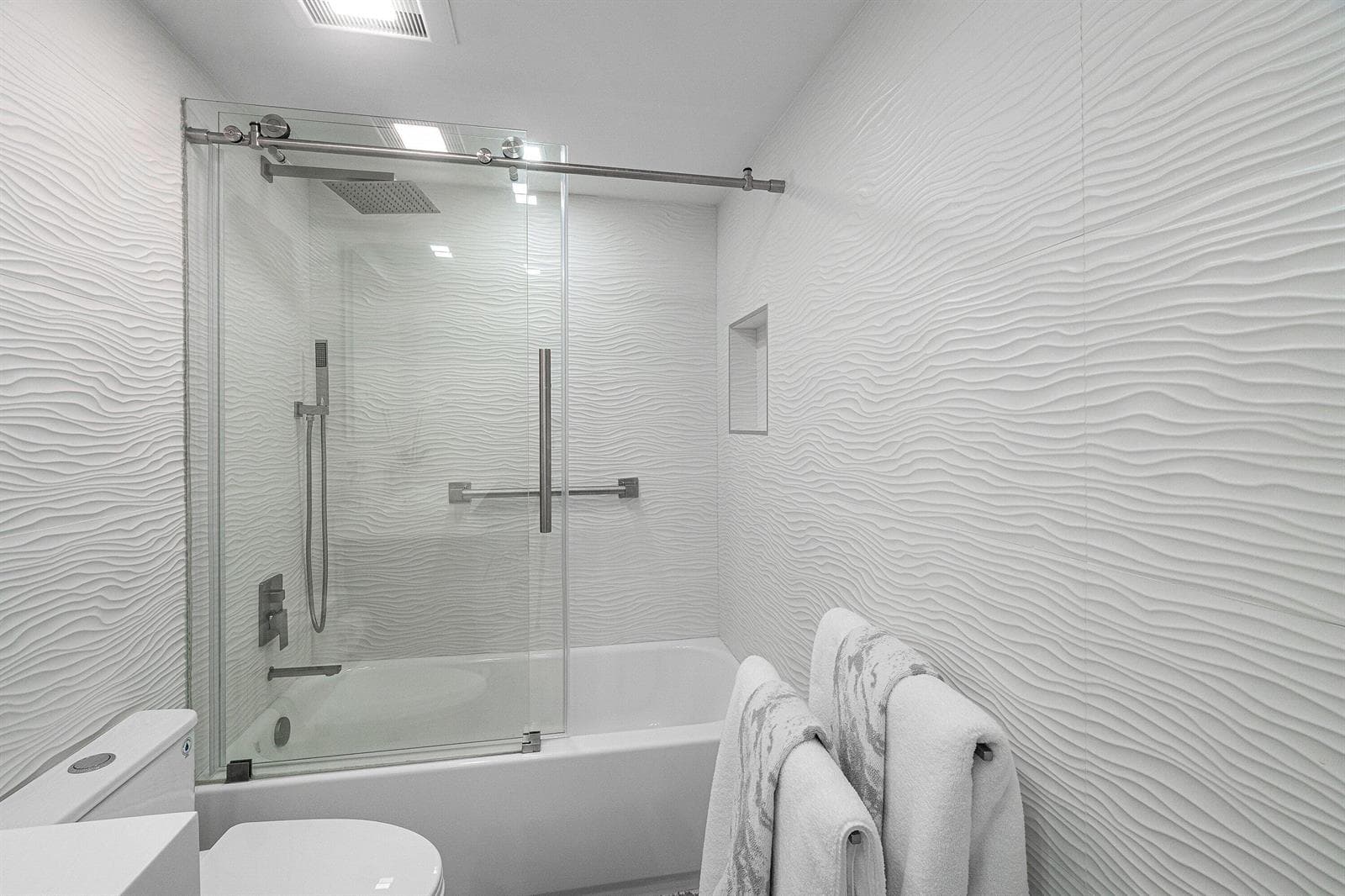 019-4017NewcastleA-BocaRaton-FL-33434-SM