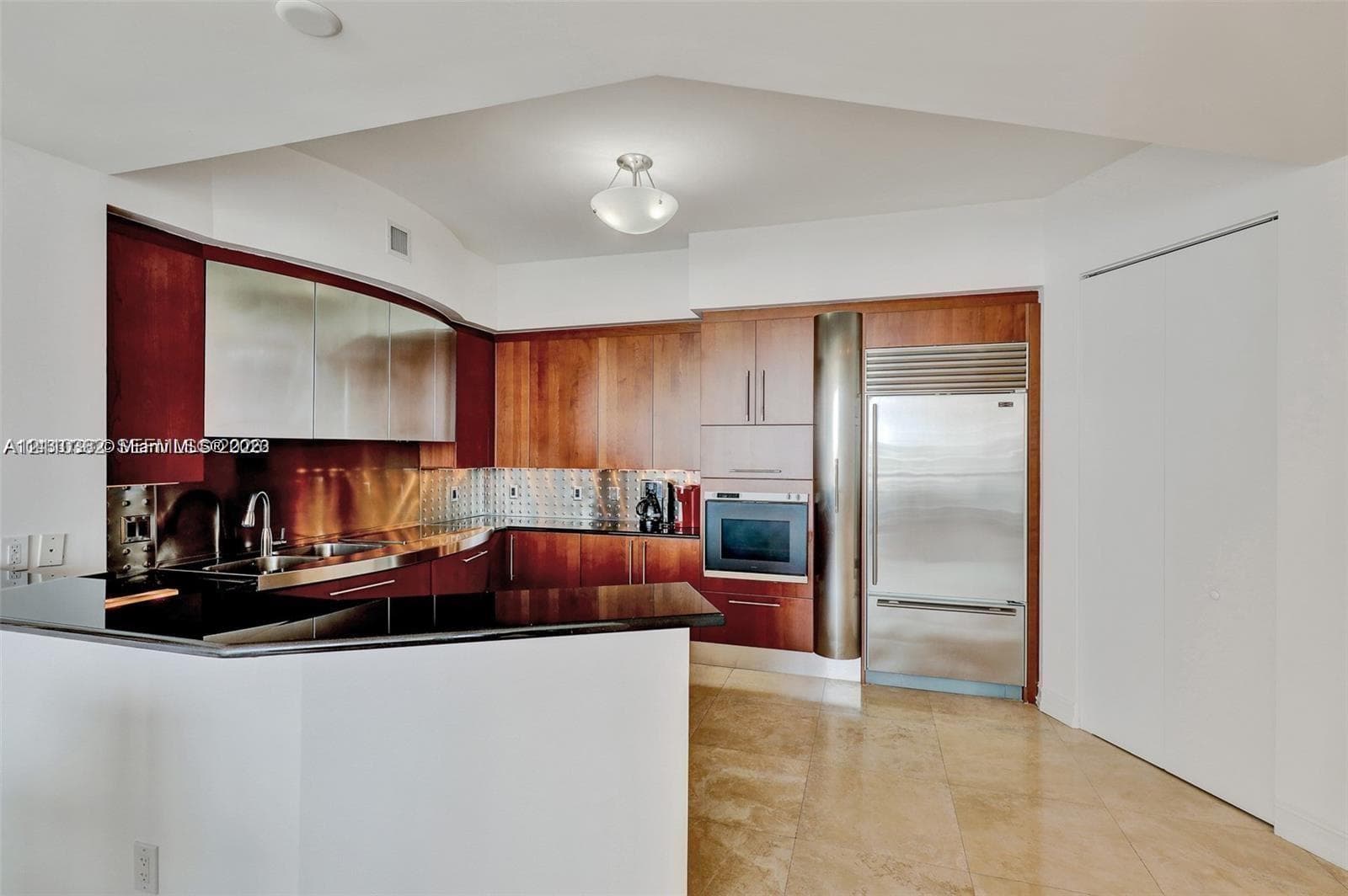 Trump Palace · #1003 in Sunny Isles Beach - Photo 15