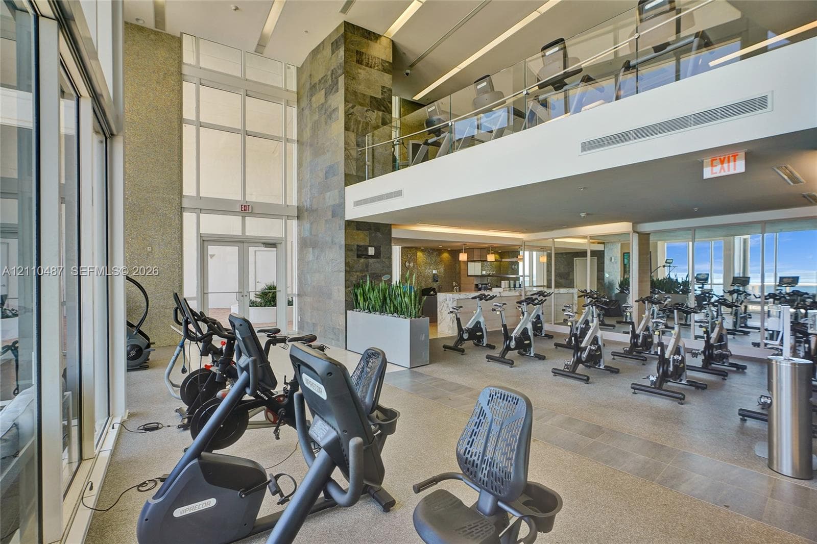 Trump Royale · #3402 in Sunny Isles Beach - Photo 4