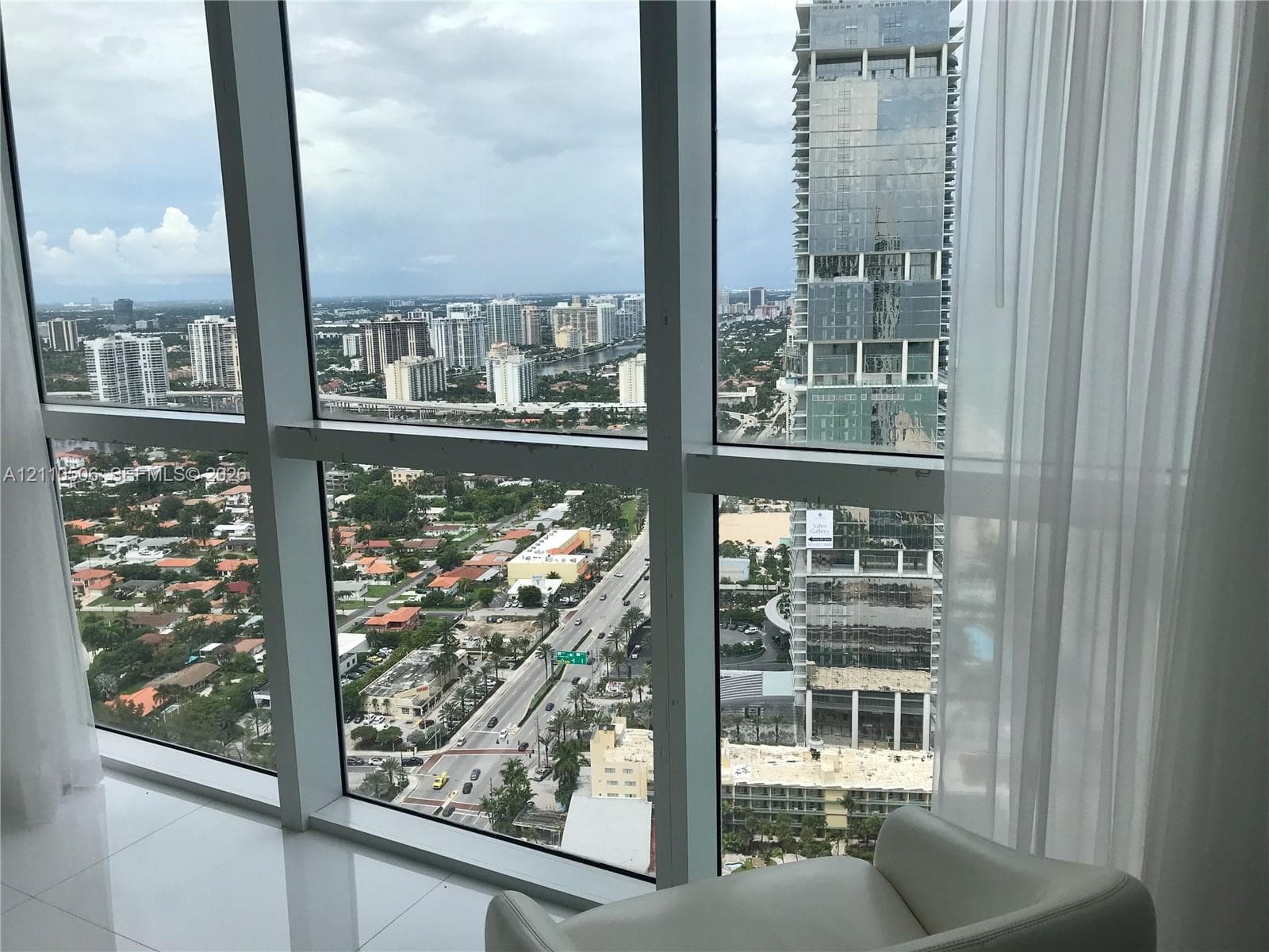 Trump Royale · #5104 in Sunny Isles Beach - Photo 27