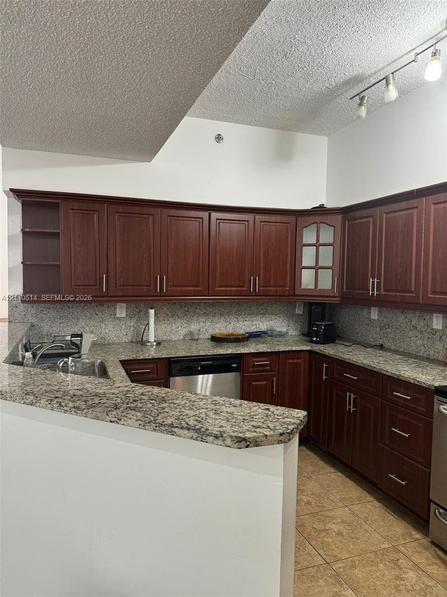 ATLANTIC ROSE CONDO · #304 in Surfside - Photo 7
