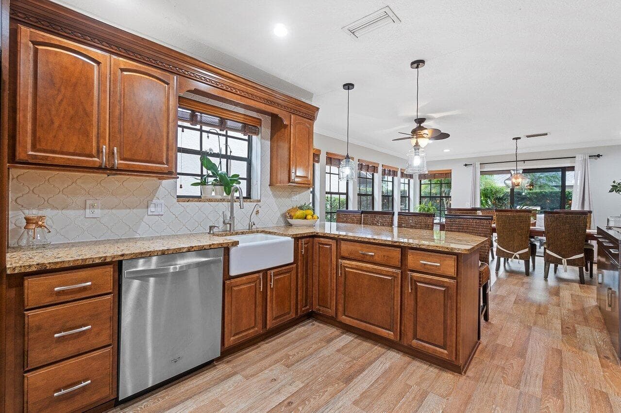 014-1551YachtmanPlace-Wellington-FL-3341