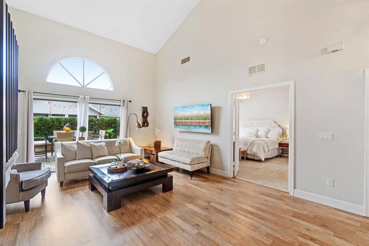 008-1551YachtmanPlace-Wellington-FL-3341