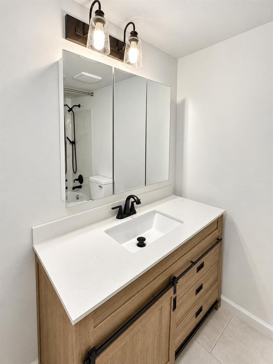 07_Shower_Bathtub