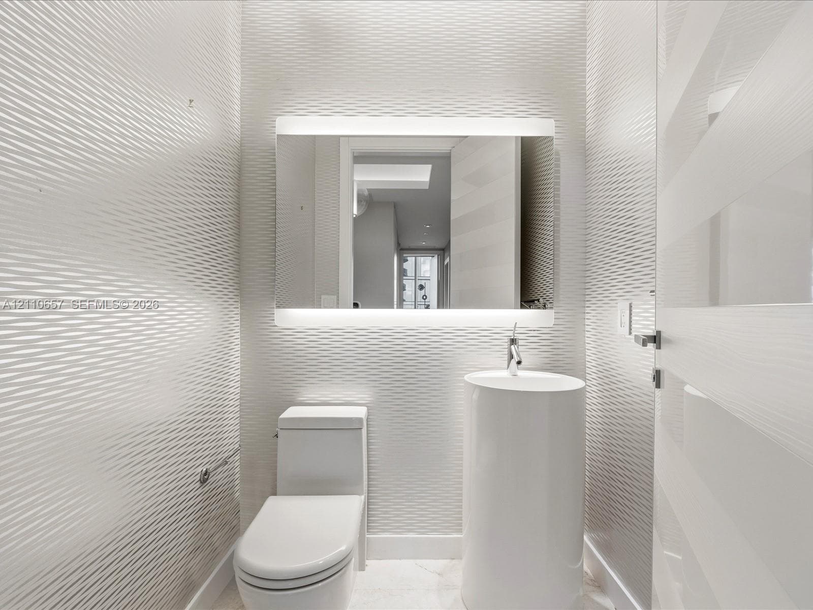Trump Tower III · #2901 in Sunny Isles Beach - Photo 12