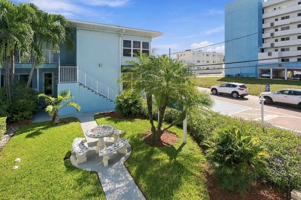 315 unit 205 courtyard of building