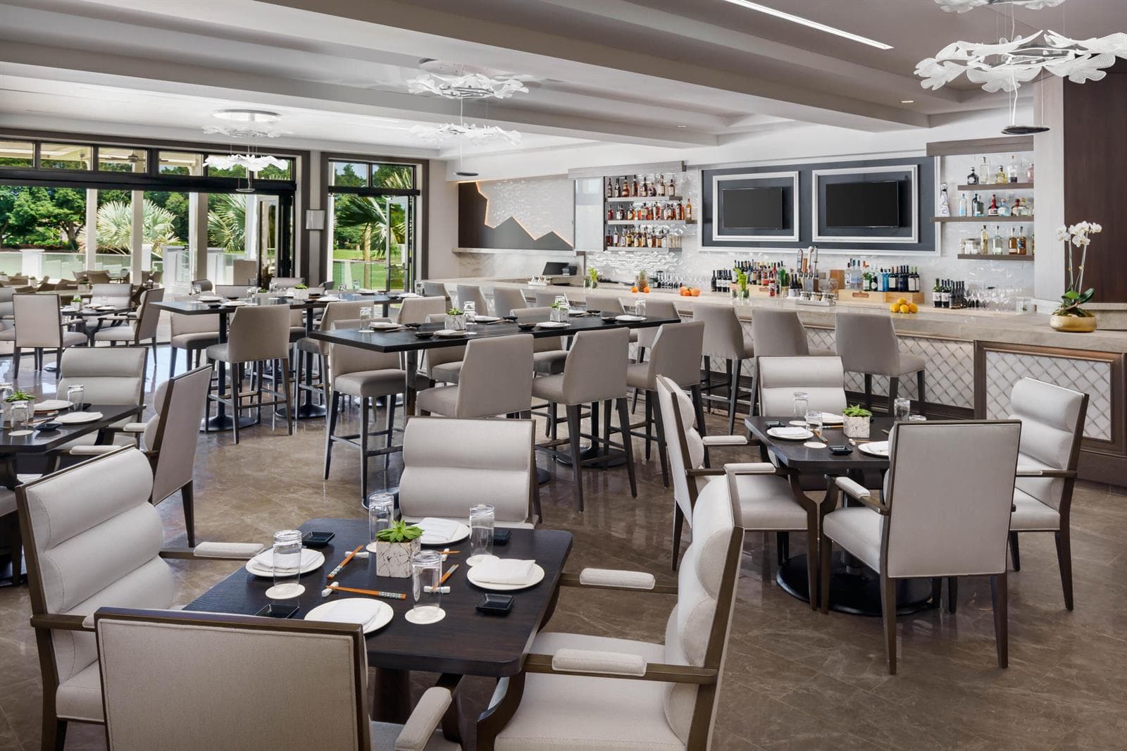 20230410_Broken_Sound_Zest_Dining_room_V