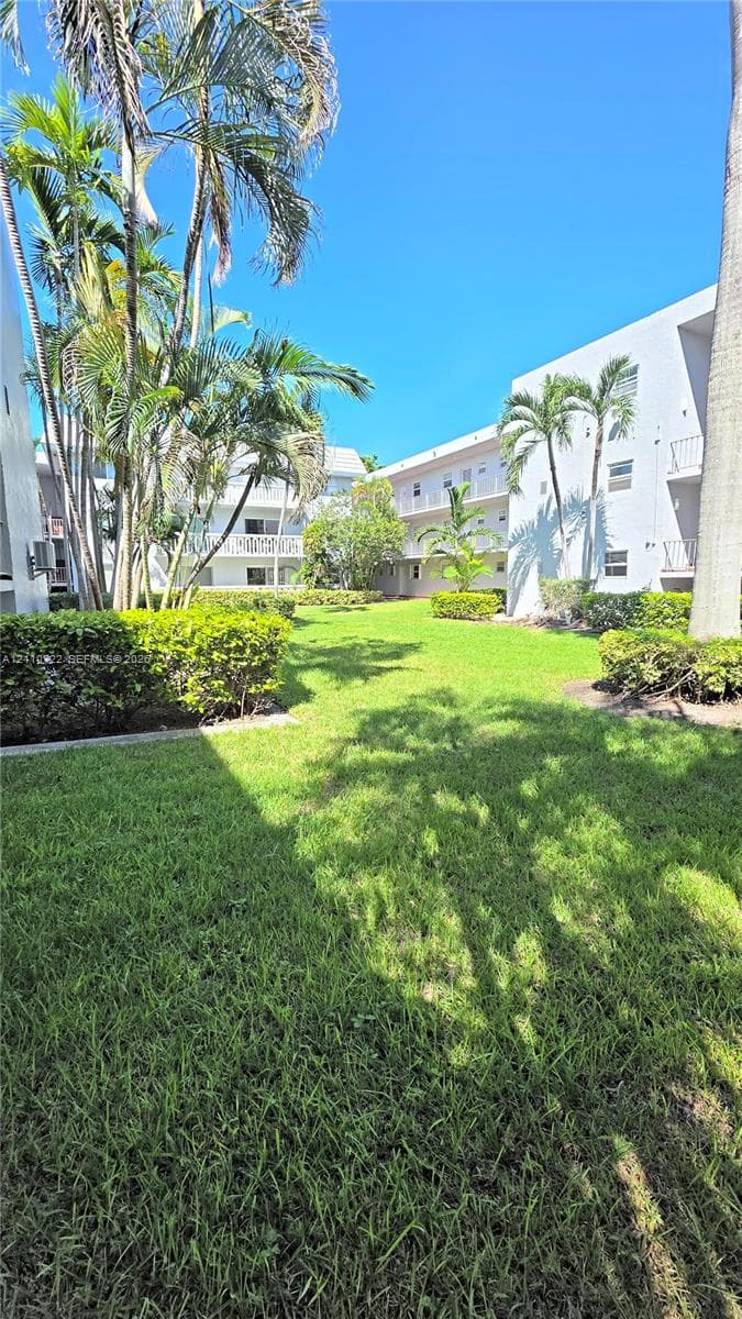 Water's Edge · #115 in Coral Gables - Photo 5