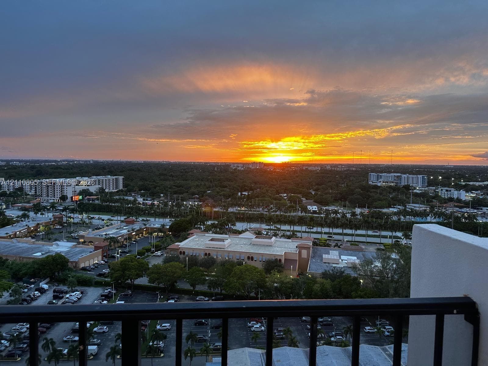 COMMODORE PLAZA · #2208 in Aventura - Photo 8