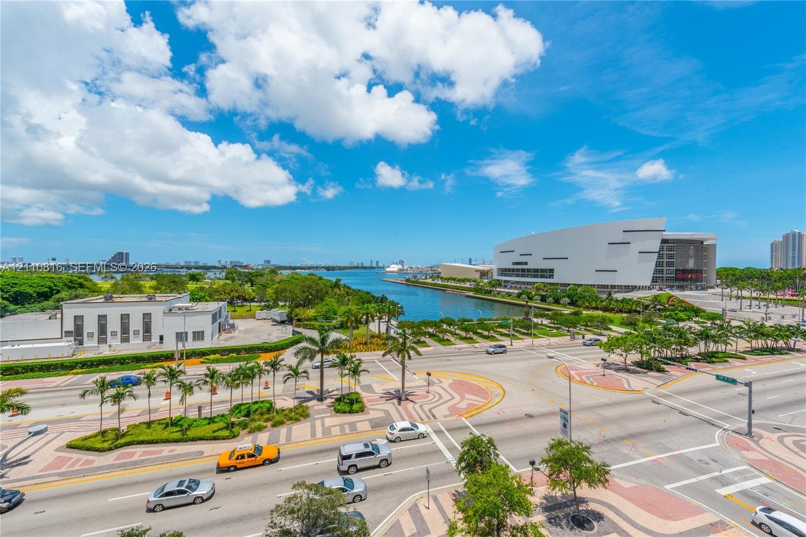 900 Biscayne Bay #707