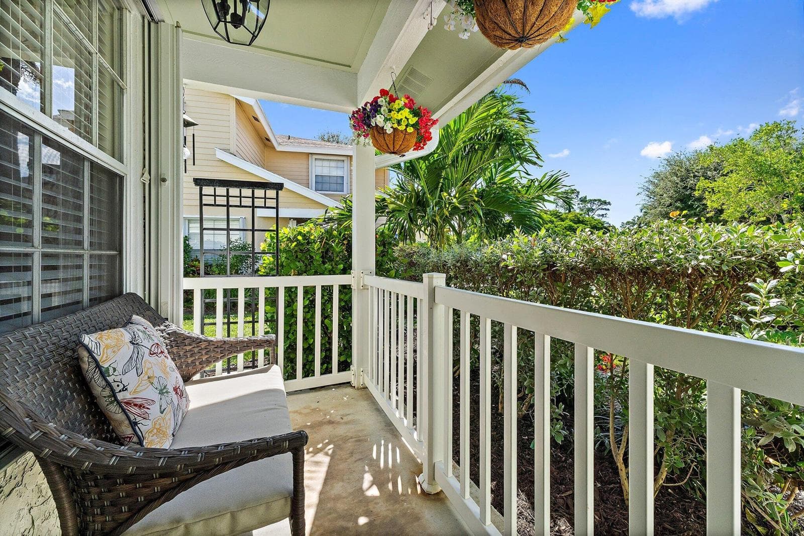 010-13146QuietWoodsRd-B-Wellington-SMALL