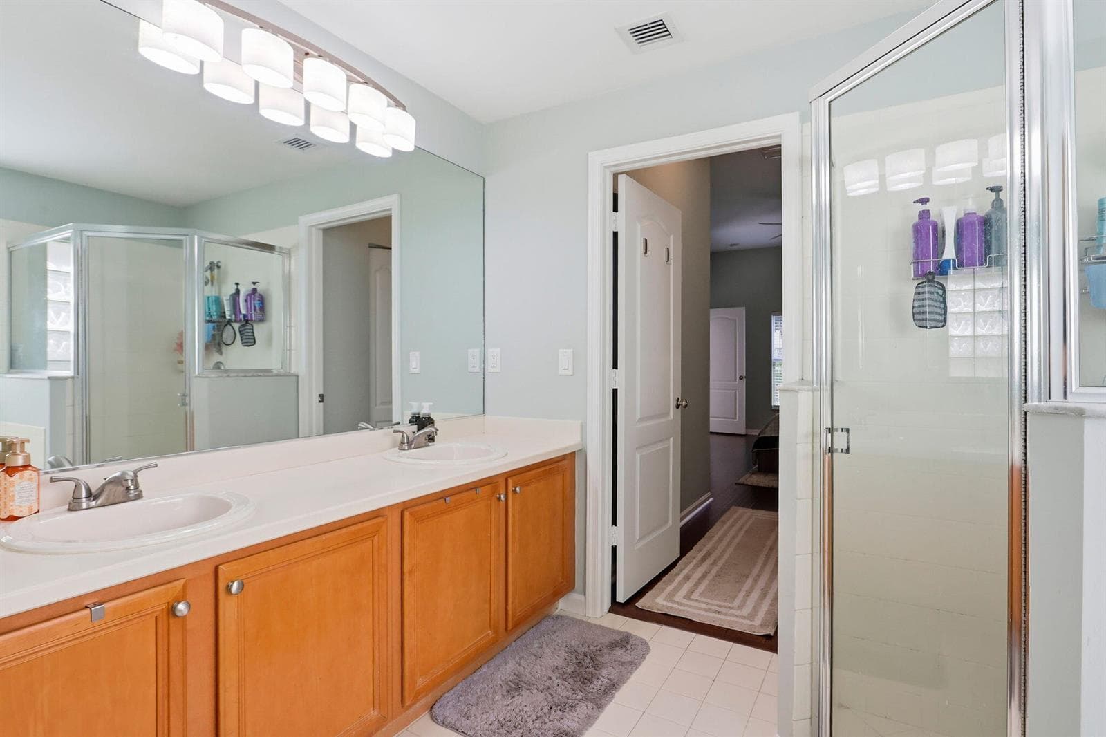 primary bathroom 2