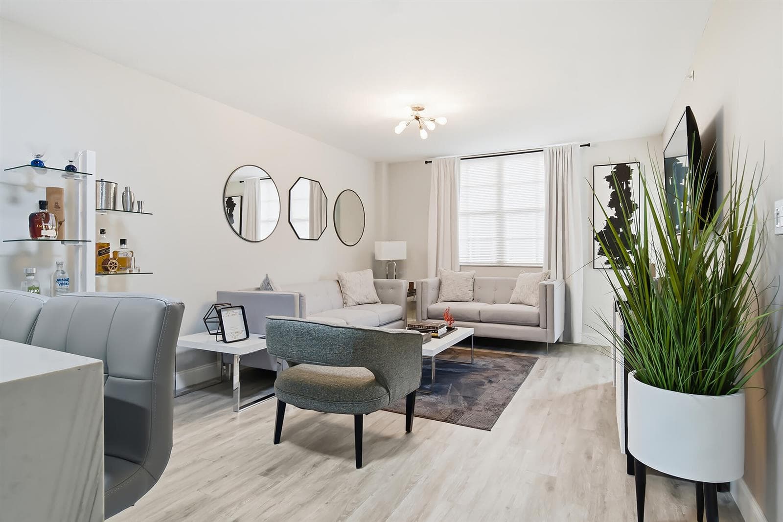 1801-N-FLAGLER-DR-APT-611-33407-001