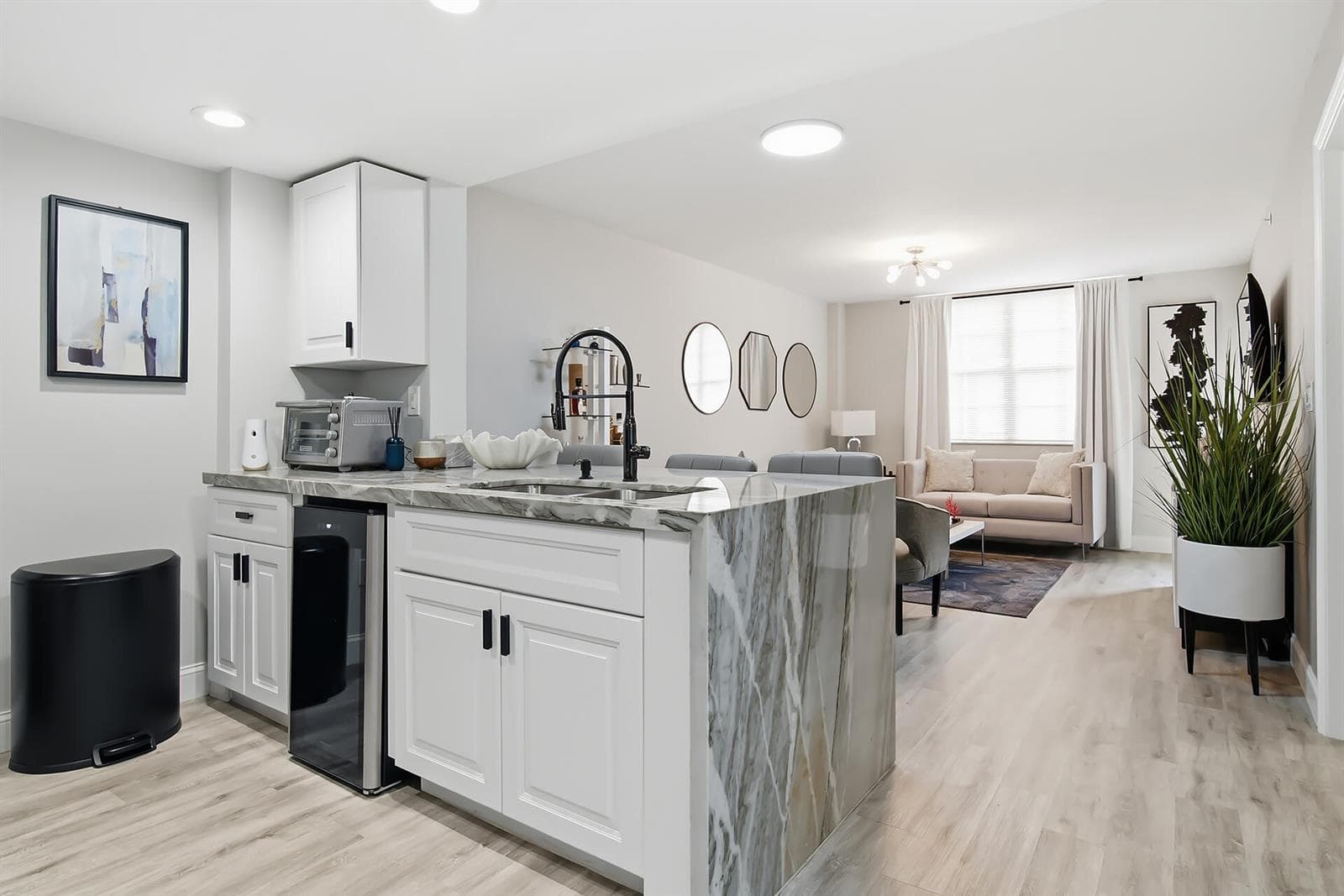 1801-N-FLAGLER-DR-APT-611-33407-007