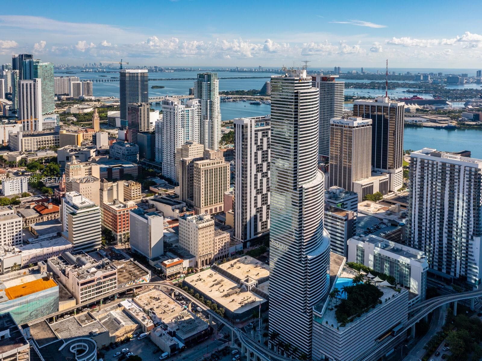 Reach Brickell City Centre · #1906 in Miami - Photo 42