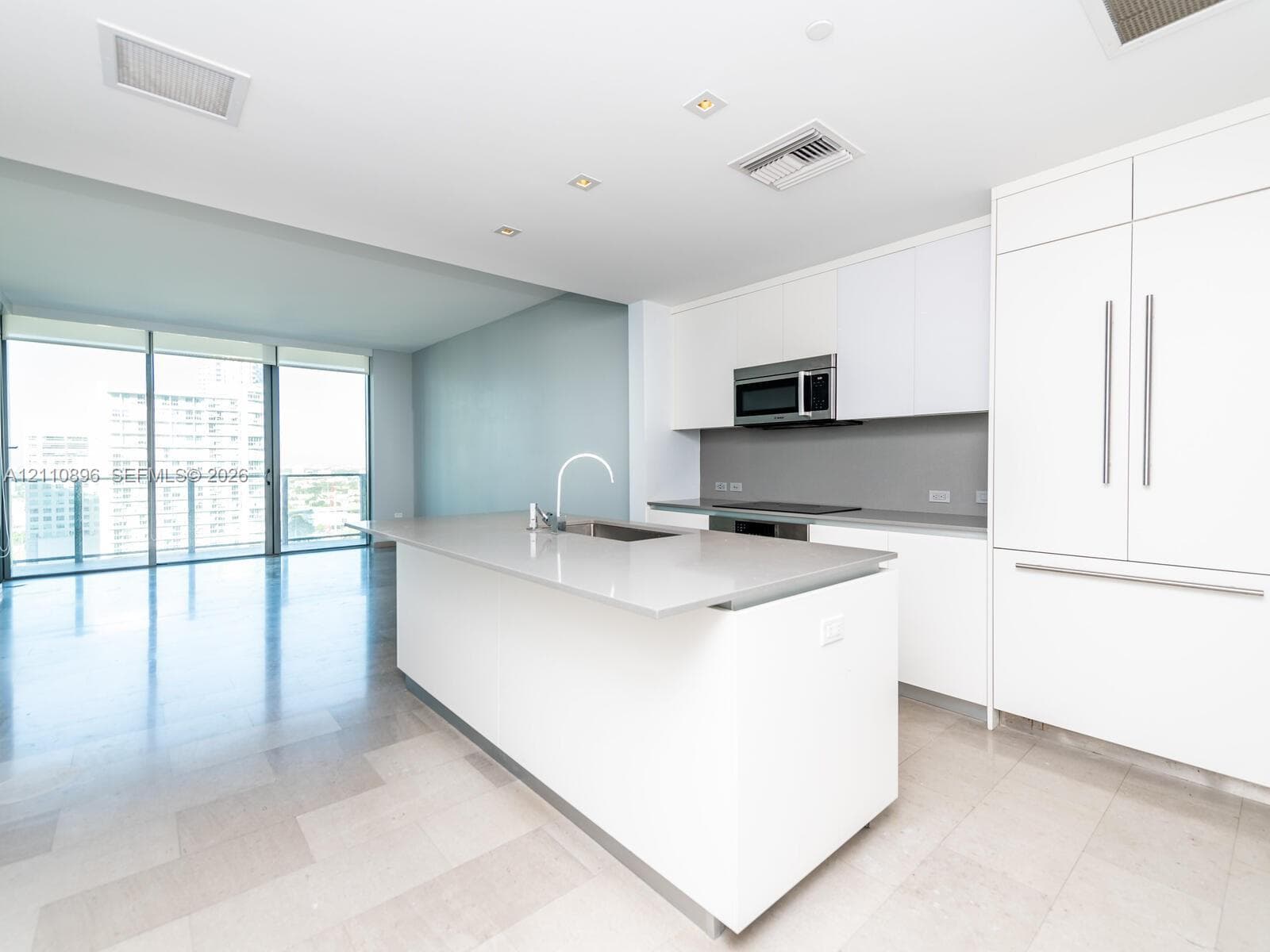 Reach Brickell City Centre · #1906 in Miami - Photo 9