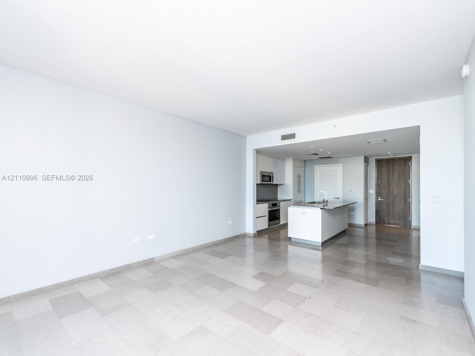 Reach Brickell City Centre · #1906 in Miami - Photo 15