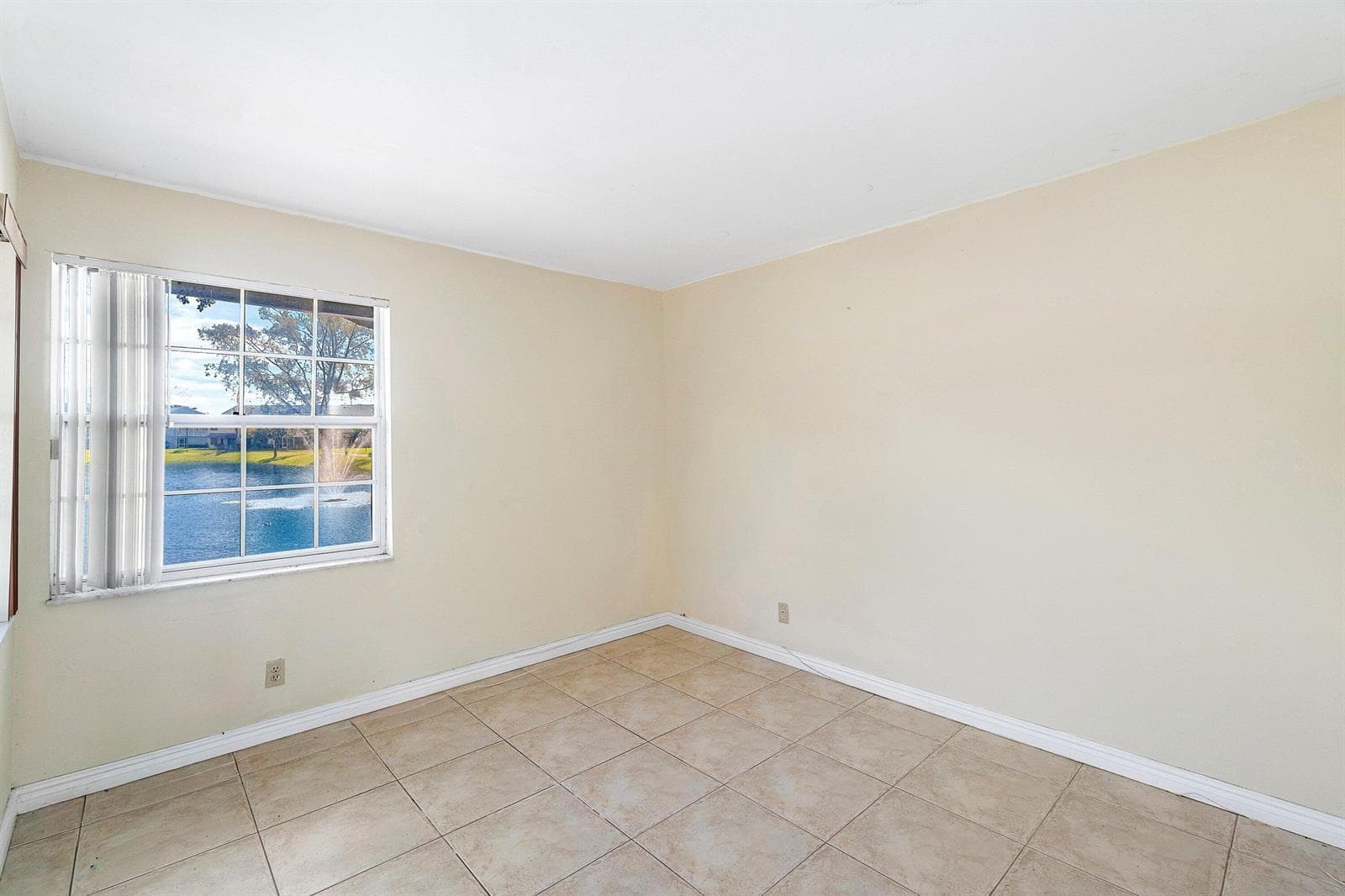 014-5272BuckheadCircle-1010-BocaRaton-FL