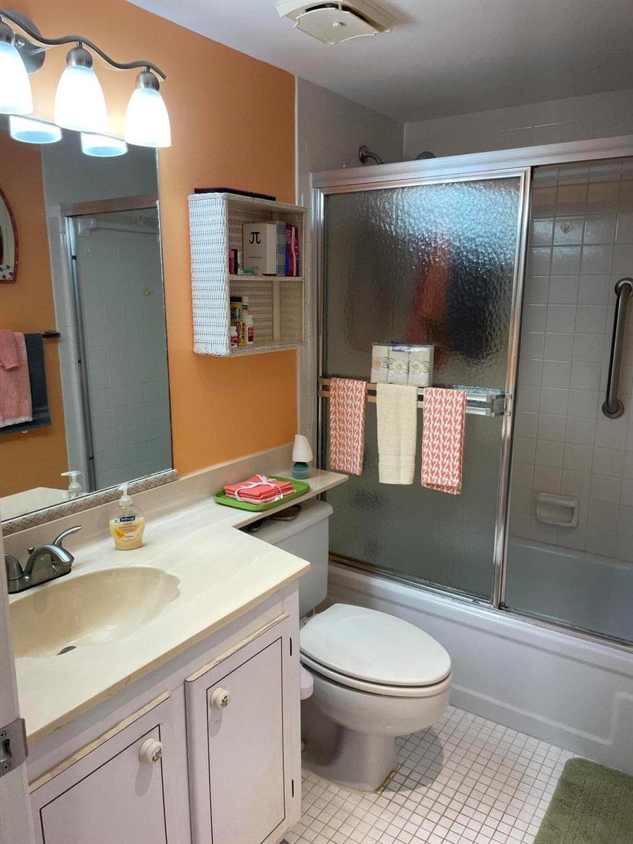 2nd Bathroom