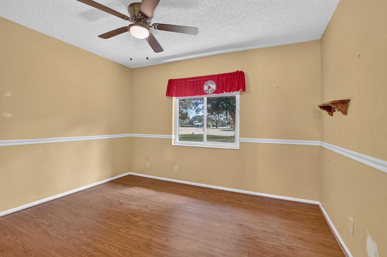 Second Guest Bedroom
