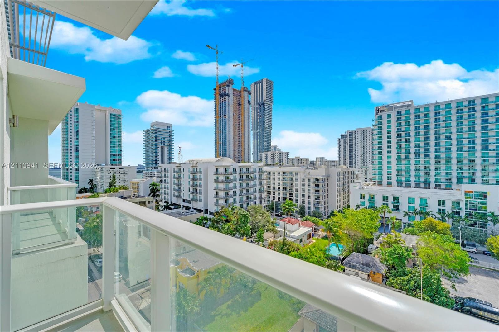 26 Edgewater · #907 in Miami - Photo 2