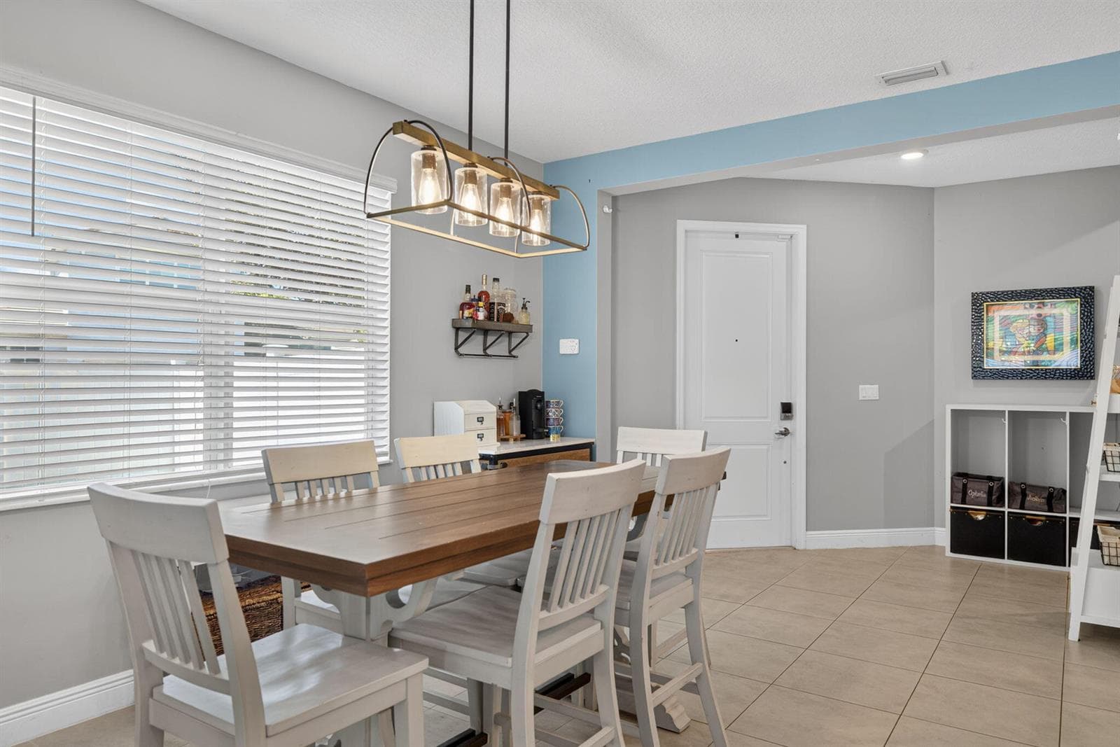9-web-or-mls-4080 Rosa Dr_MEDIA360VR-10
