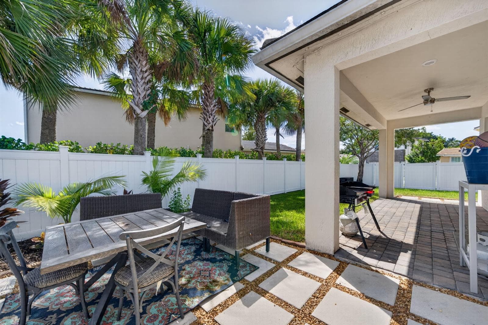 55-web-or-mls-4080 Rosa Dr_MEDIA360VR-46