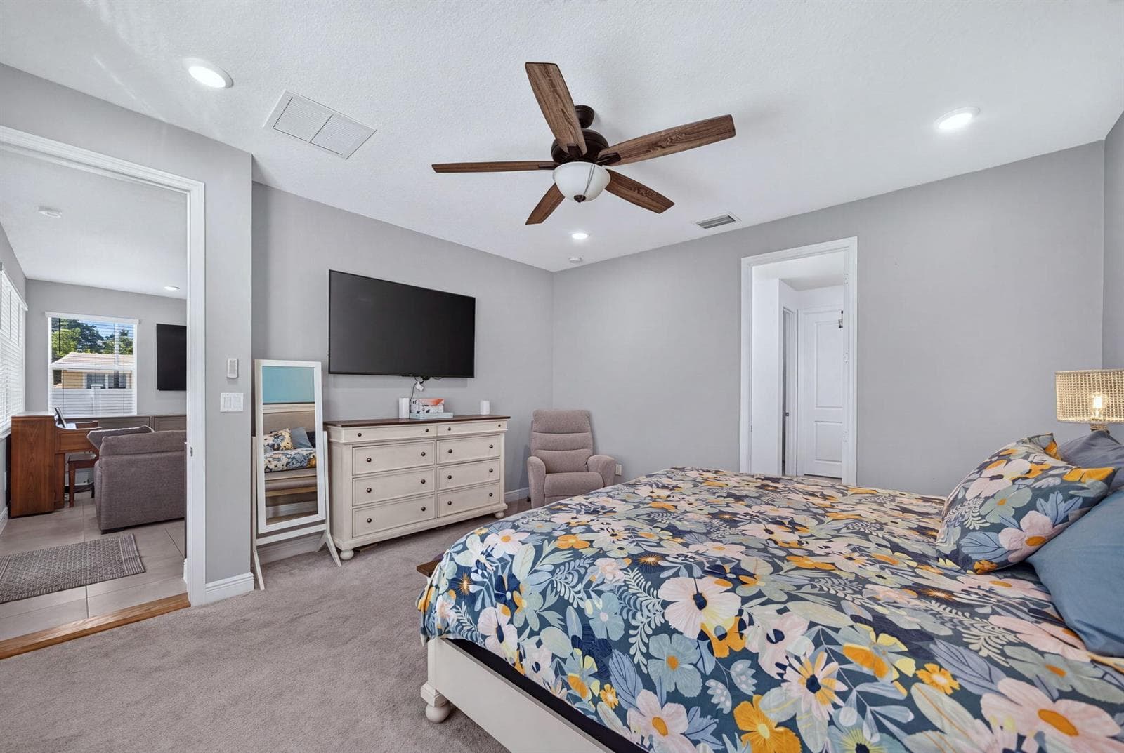 20-web-or-mls-20-web-or-mls-4080 Rosa Dr