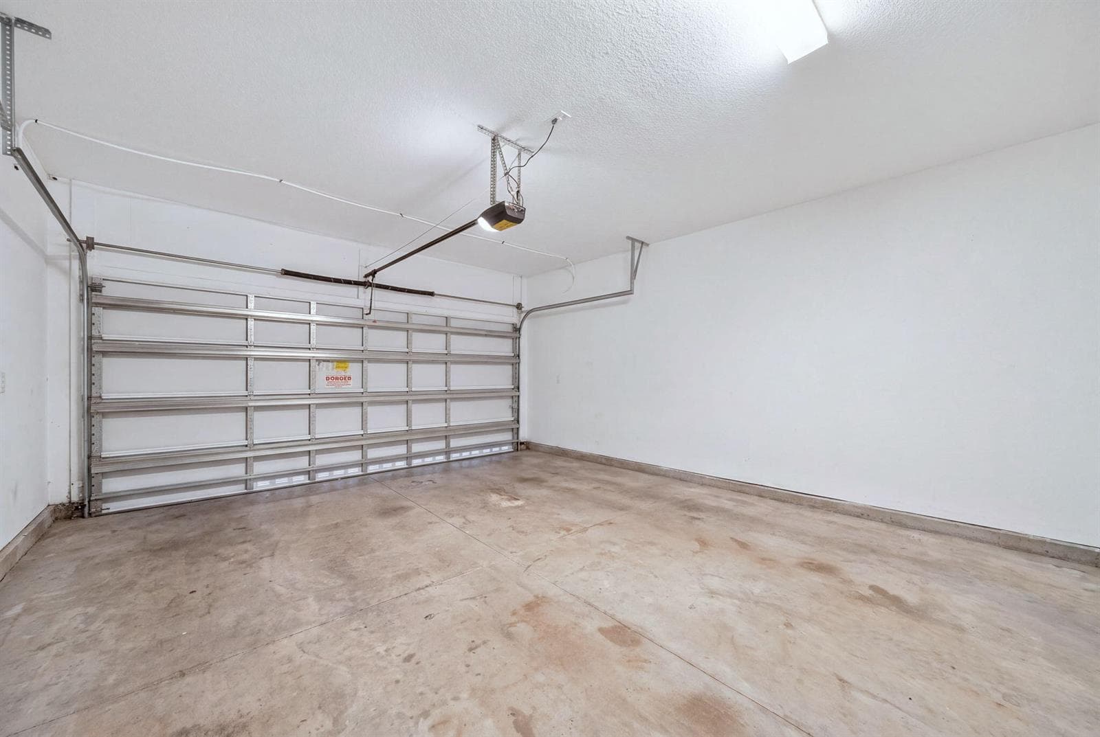47-web-or-mls-46-web-or-mls-4080 Rosa Dr