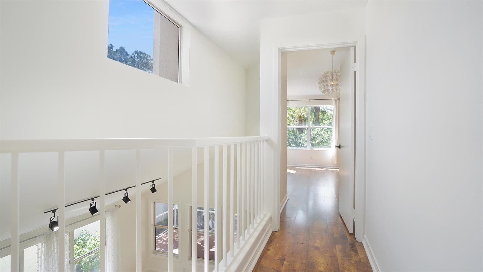 2nd floor Foyer