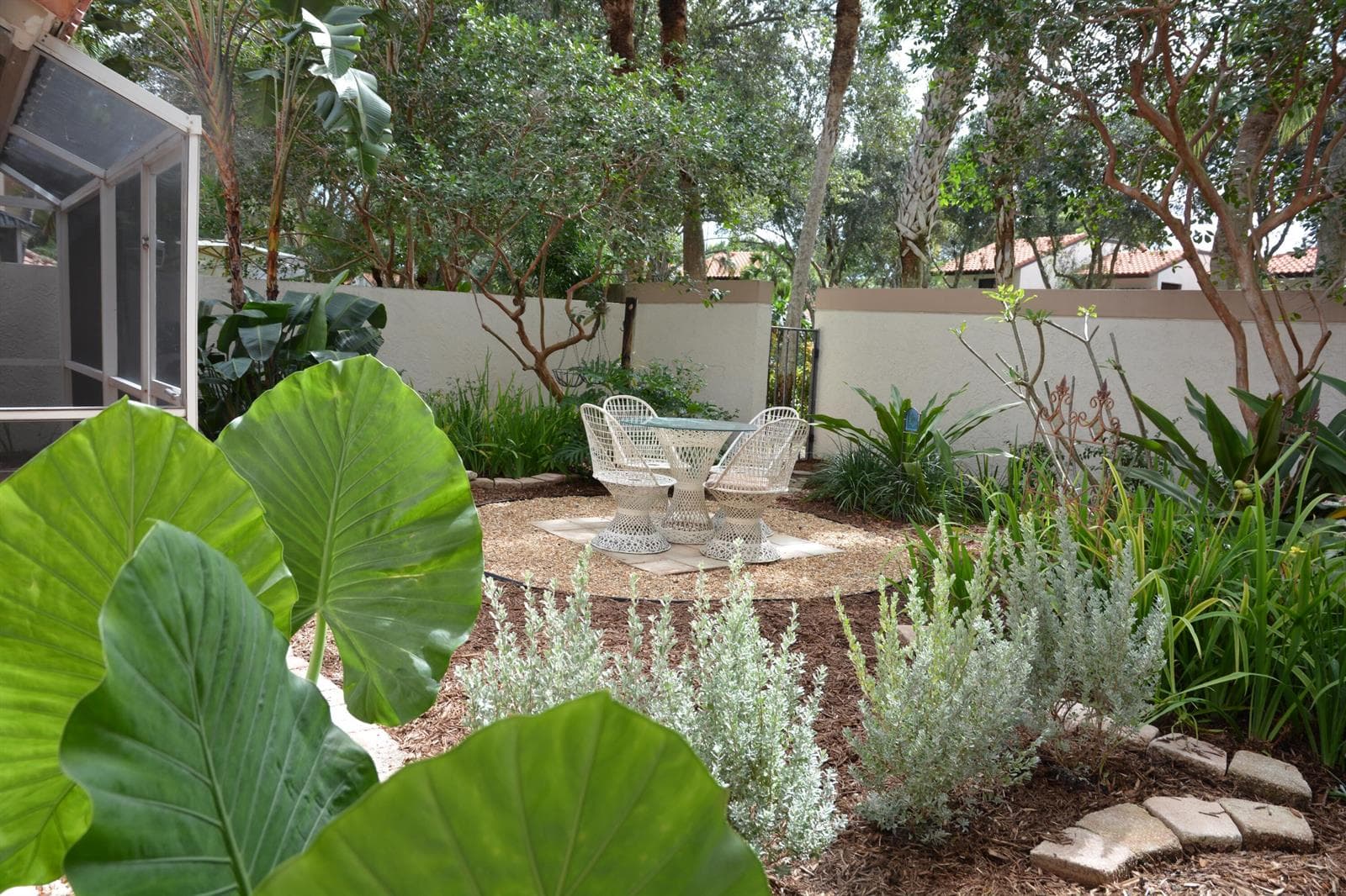 majorca yard foliage