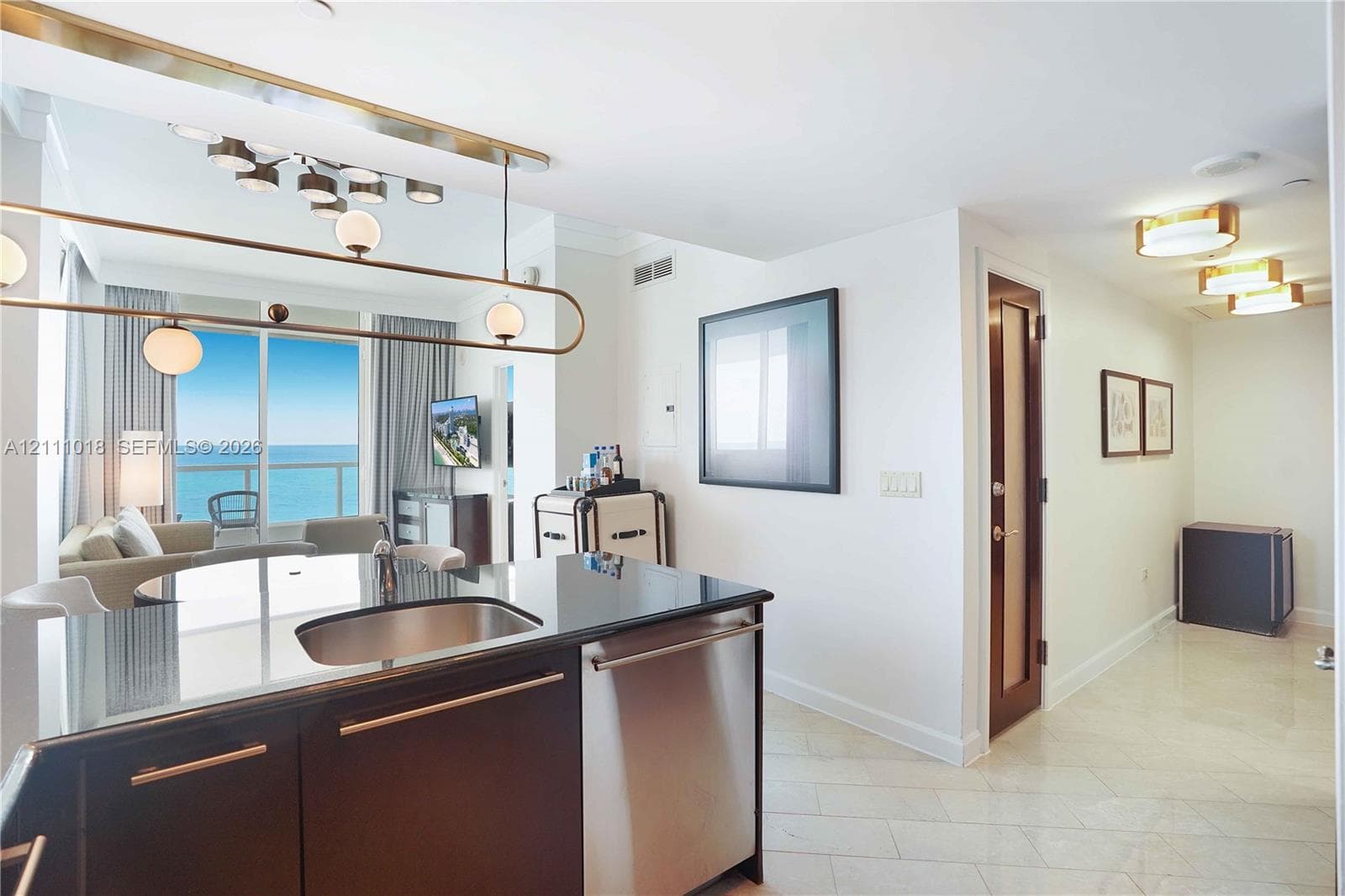 Fontainebleau III Ocean Club (Sorrento) · #709 in Miami Beach - Photo 16