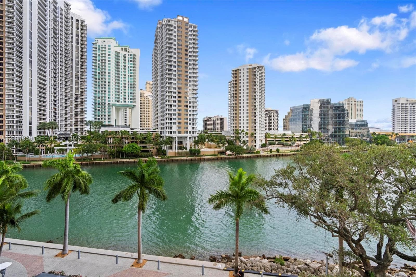Icon Brickell II · #501 in Miami - Photo 21