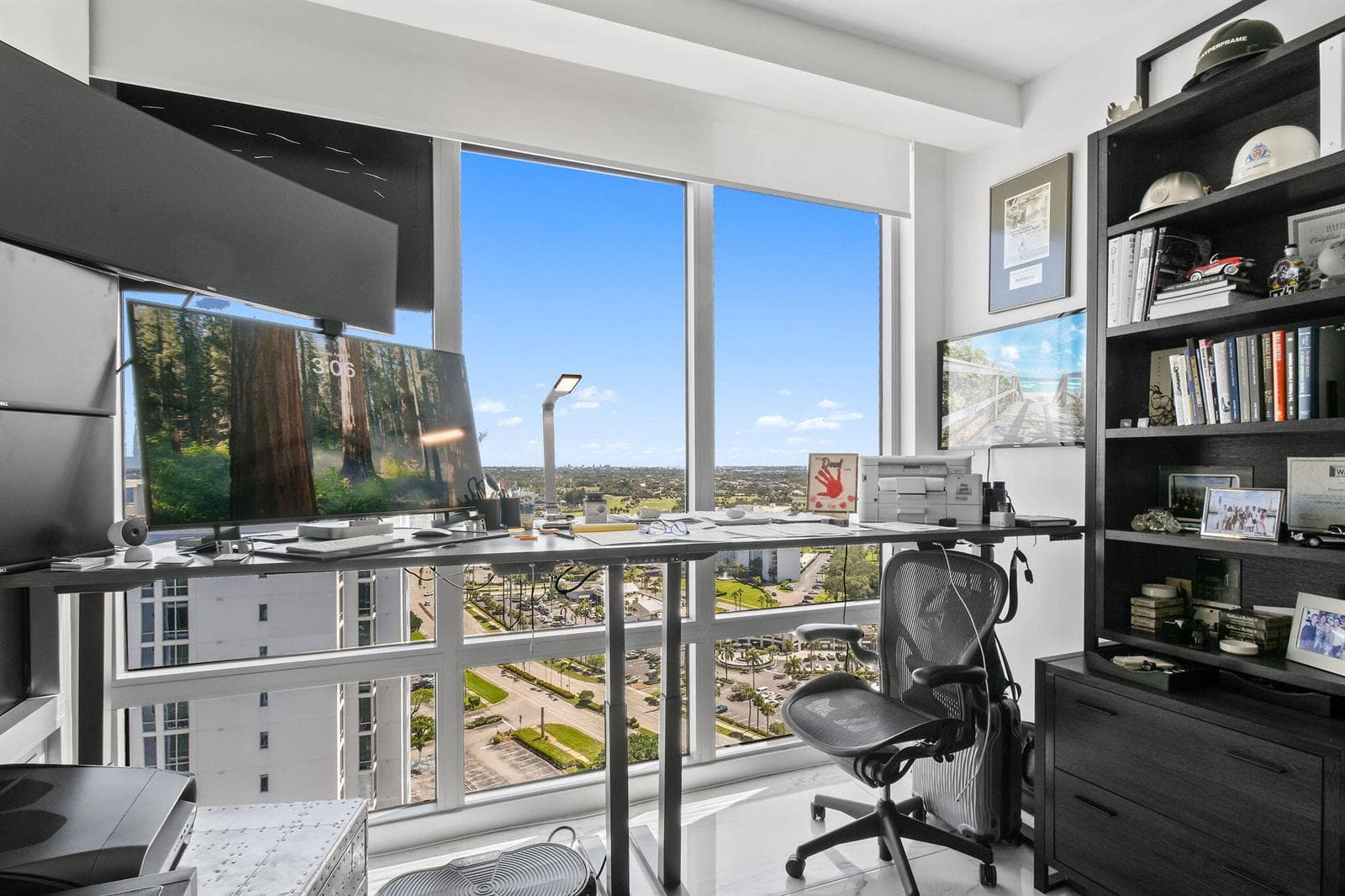 PH 2204 Guest Suite 1